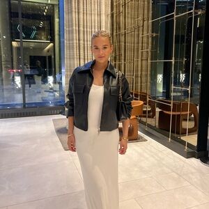 Meet your Posher, Alicia